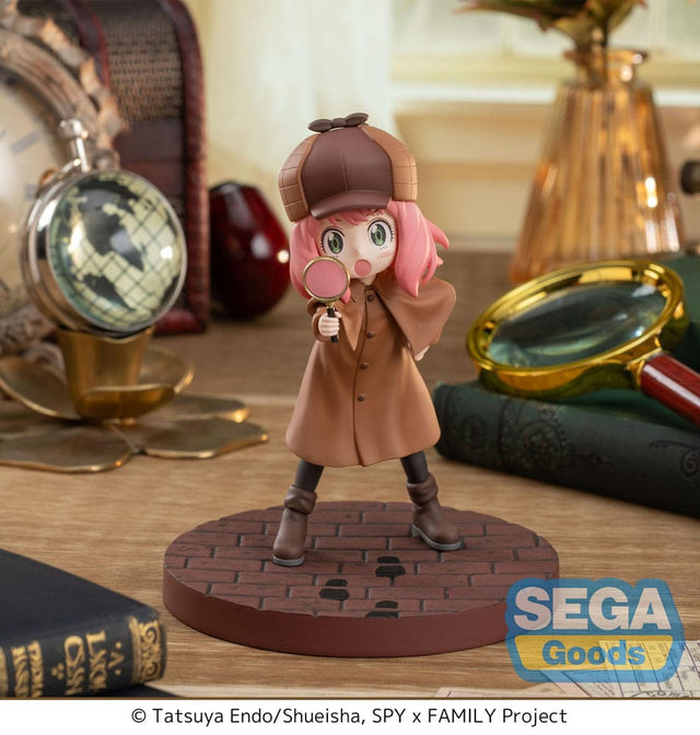 Spy x Family Luminasta Figur Anya Forger playing Detective 